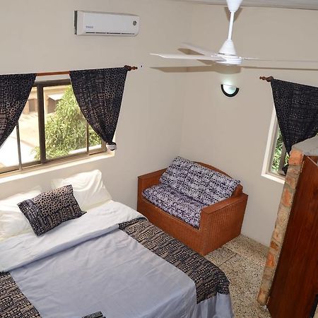 The Sleepy Hippo Hotel Accra Kültér fotó