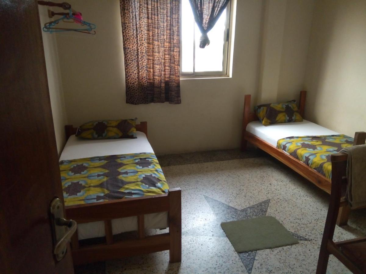 The Sleepy Hippo Hotel Accra Kültér fotó